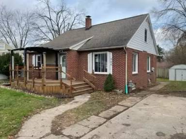 Main picture of 506 Maple Rdg