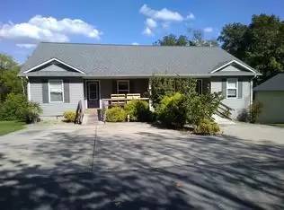 Main picture of 146 Harp Ave