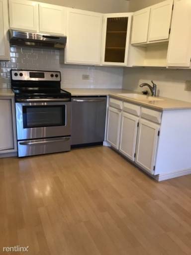 Main picture of 695 S Alton Way