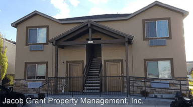 Main picture of 880 Everett Pl