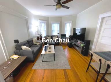 Main picture of 39 Hall Ave