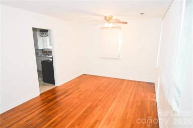 Main picture of 2143 Finchley Dr