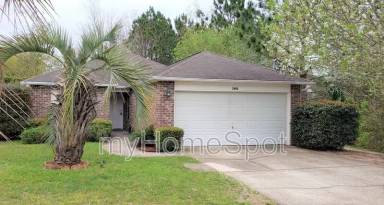 Main picture of 2488 Gulf Breeze Ave