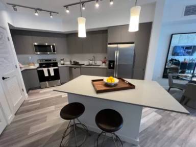 Main picture of 3000 W 16th Ave