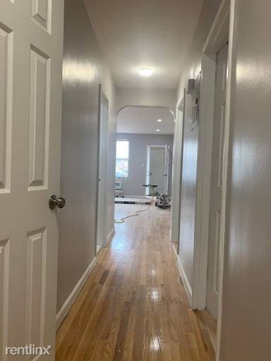 Main picture of 5325 Clarendon Rd