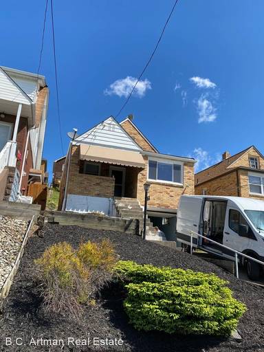 Main picture of 1435 Brookline Blvd