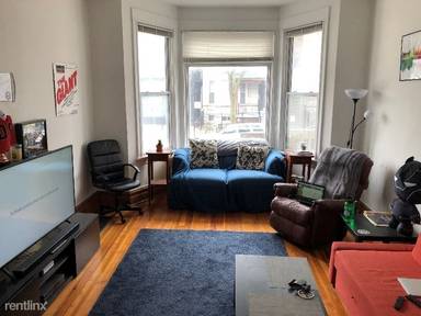 Main picture of 1802 W School St