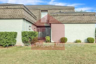 Main picture of 4045 Thunderbird Dr