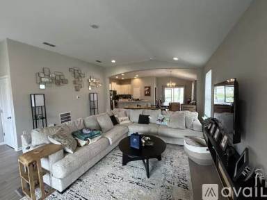 Main picture of 66028 Edgewater Dr