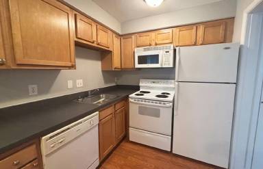Main picture of 545 Lowell Ave