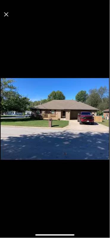 Main picture of 501 N Cherry Cir