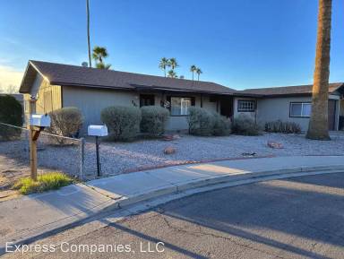 Main picture of 1324 N Beverly Cir