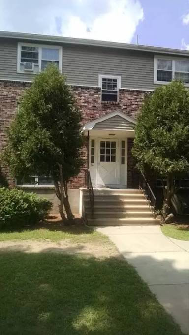 Main picture of 8A Mayberry Dr