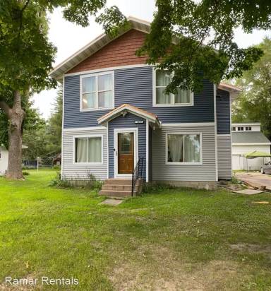 Main picture of 2477 County Road F E