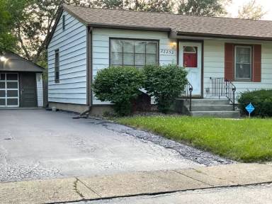Main picture of 22252 Yates Ave