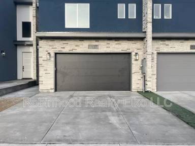 Main picture of 2441 N 5th St