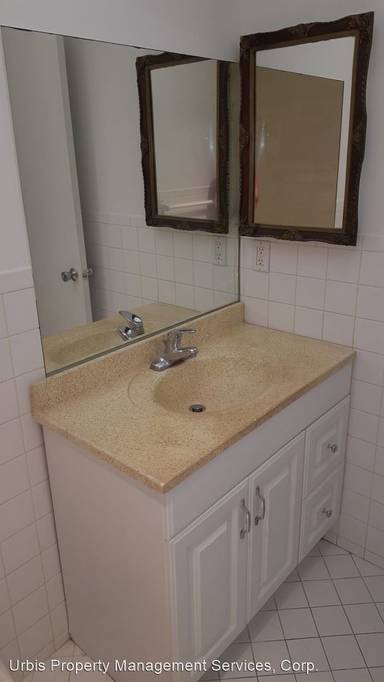 Main picture of Breakwaters