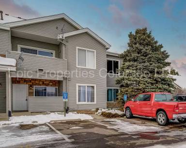 Main picture of 911 S Zeno Way