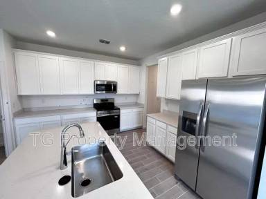 Main picture of 6226 Mare Ave
