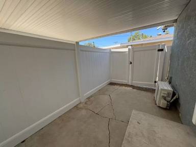 Main picture of 5744 Mountain View Ave