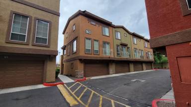 Main picture of Parkside Condominiums