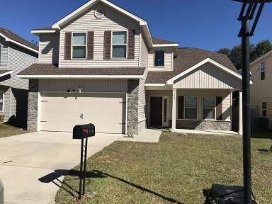 Main picture of 160 Peoria Blvd