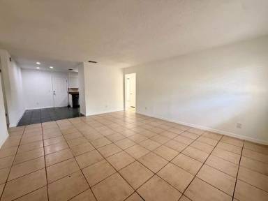 Main picture of 1235 Alcazar St