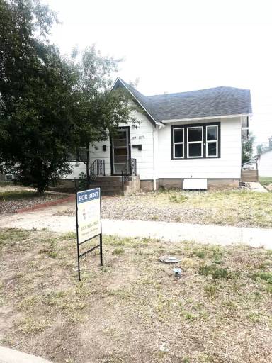Main picture of 817 W 27th St
