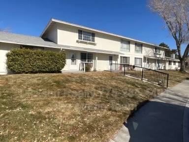 Main picture of 949 Crestwood Dr