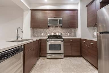 Main picture of 991 Arapahoe St
