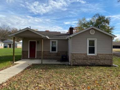 Main picture of 1013 W Church St