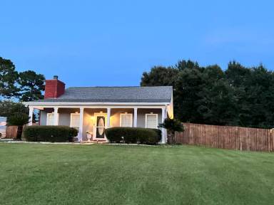 Main picture of 2154 Whip Poor Will Ct W