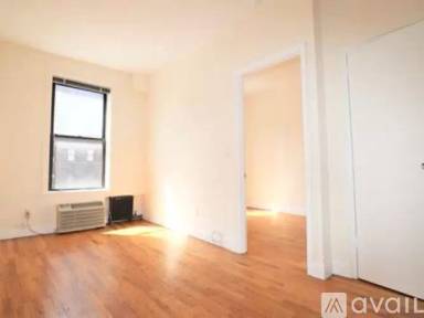 Main picture of 201 E 81st St