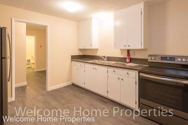 Main picture of 521 SE Date Ave