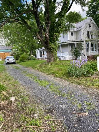 Main picture of 5529 Jesse Bennett Way