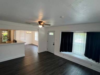 Main picture of 1136 NW Maple Ave