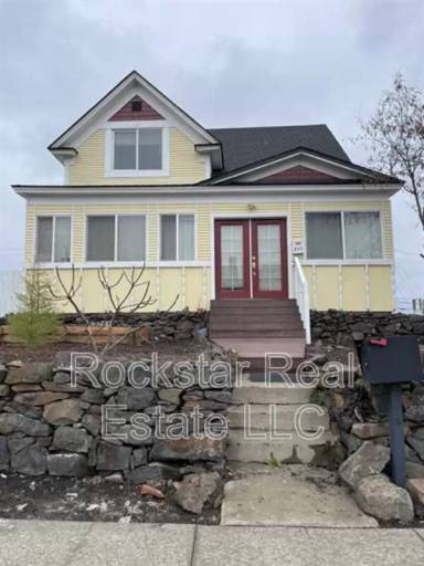 Main picture of 217 E Pacific Ave