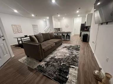 Main picture of 7125 Spotted Leaf Way