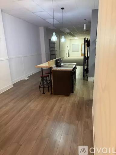 Main picture of 240 N Park St