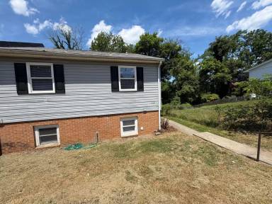 Main picture of 813 Ridge St