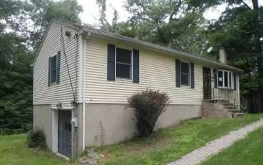 Main picture of 42 Hudson Ave