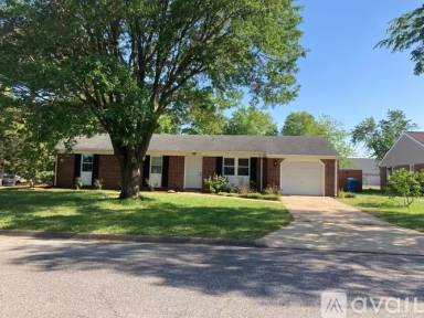 Main picture of 3701 Heathmoor Ct