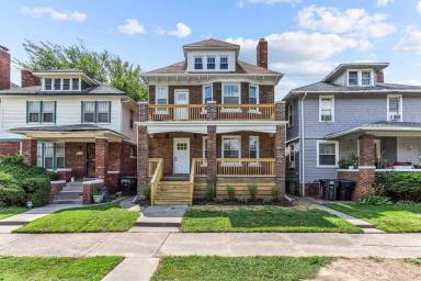 Main picture of 1657 Taylor St