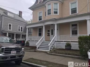 Main picture of 9 Basset St