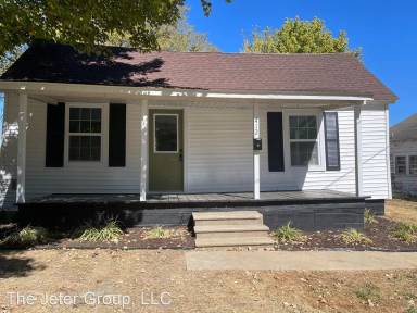 Main picture of 412 W 8th St
