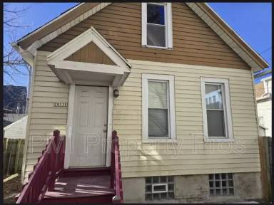 Main picture of 2853 N Booth St