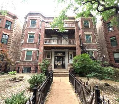 Main picture of 4622 N Racine Ave