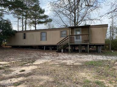 Main picture of 2140 Highway 30 E
