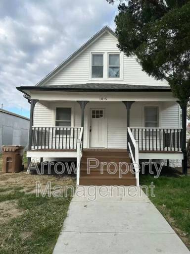 Main picture of 1015 N 8th St