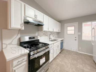 Main picture of 2204 Carnegie Ln